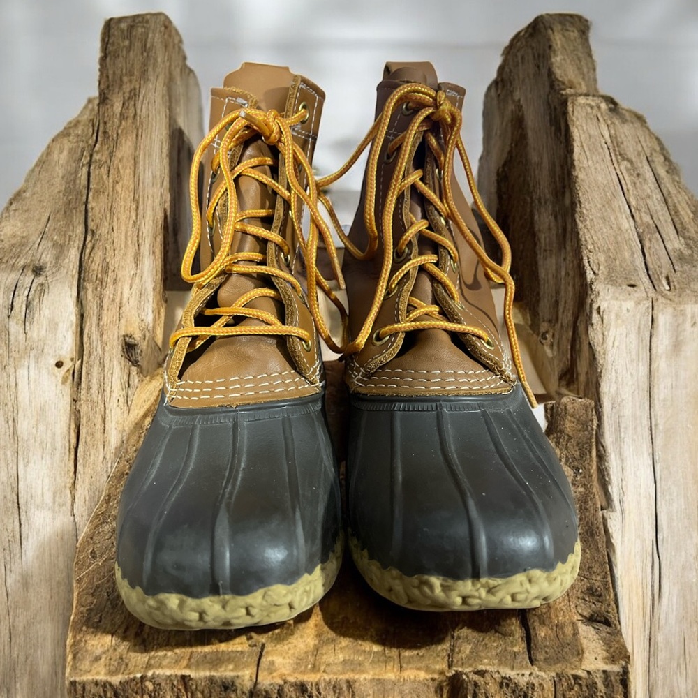 Women’s L.L. Bean Women's Tan and Black Winter Boots